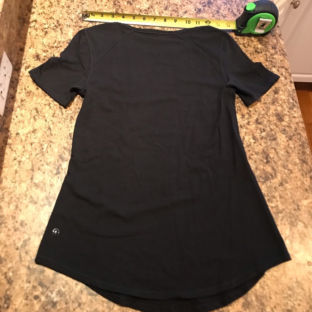 Black Lululemon T-Shirt Like New!